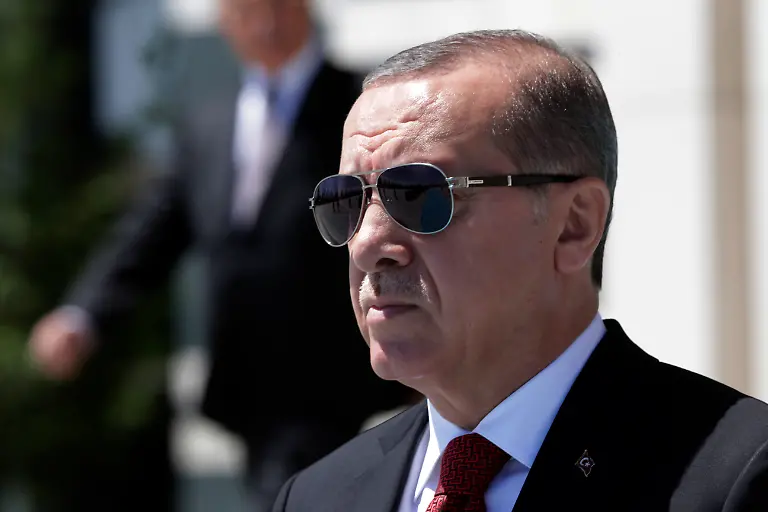 8ba1d26a8536ff71a3fa5165cd2edf46