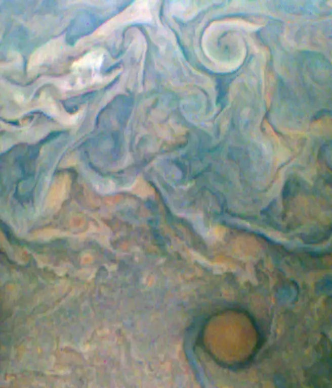 Small-Red-Spot-JNCE-2017192-07C00053-V01-mapprojected5