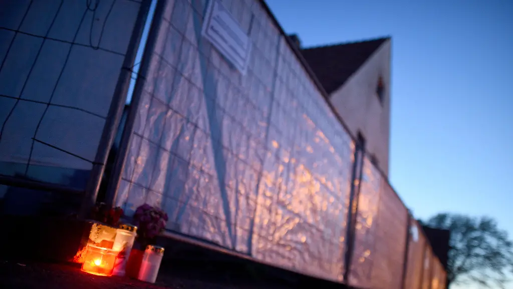 b7313eaa75bc2c292f373e9fa519849e