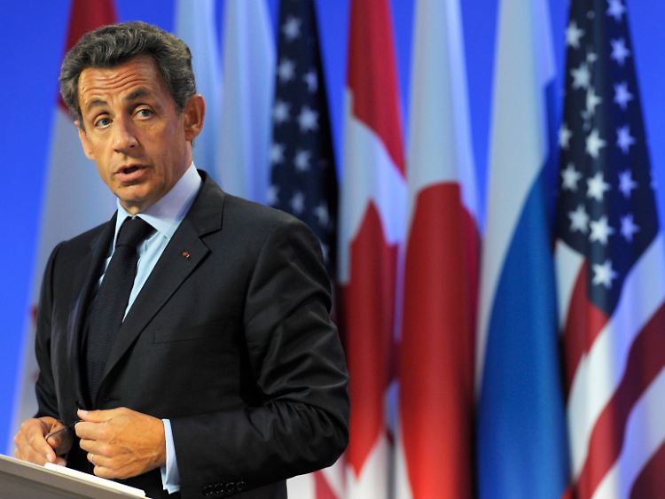 Der arabische Frühling, der viele diktatorische Regime erschüttert, ist ein zentrales Thema auf dem G-8-Gipfel. Hier: Frankreichs Staatschef Nicolas Sarkozy.