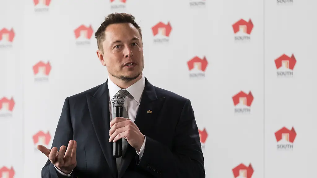 896f2ee0f5caa18f156e110880a4604d