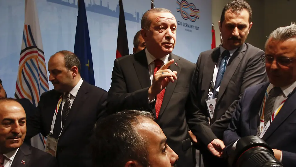 9f248f4d52ef7bf34c5875576f1f7a86