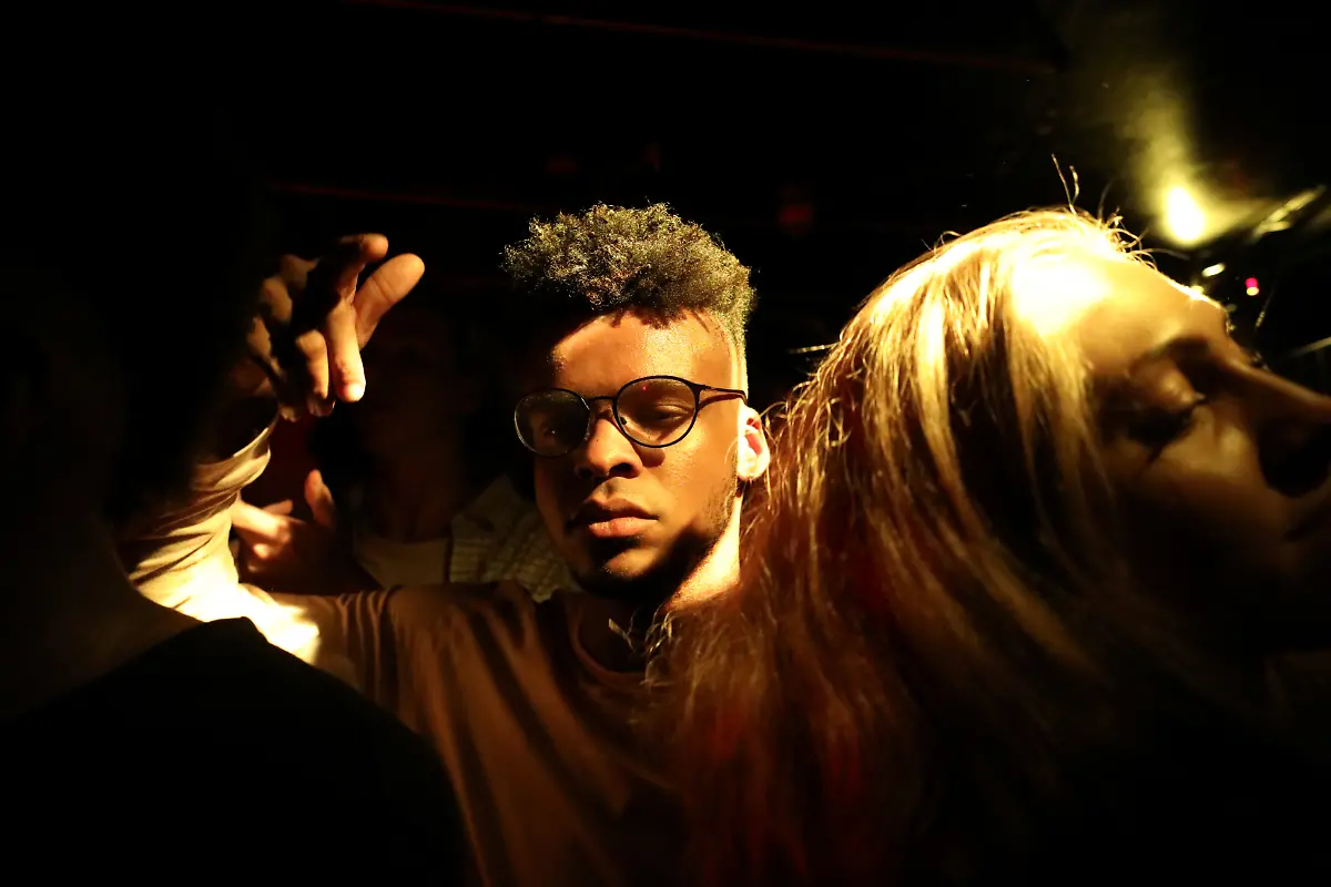 6fdde9590e1c3385619cb943477c14de