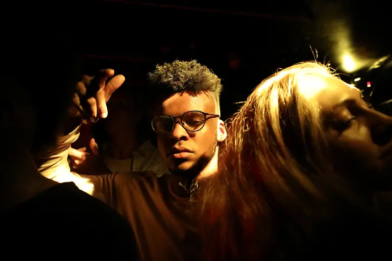 6fdde9590e1c3385619cb943477c14de