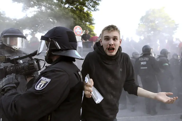 3f1e398b3453937377399528d1a05305