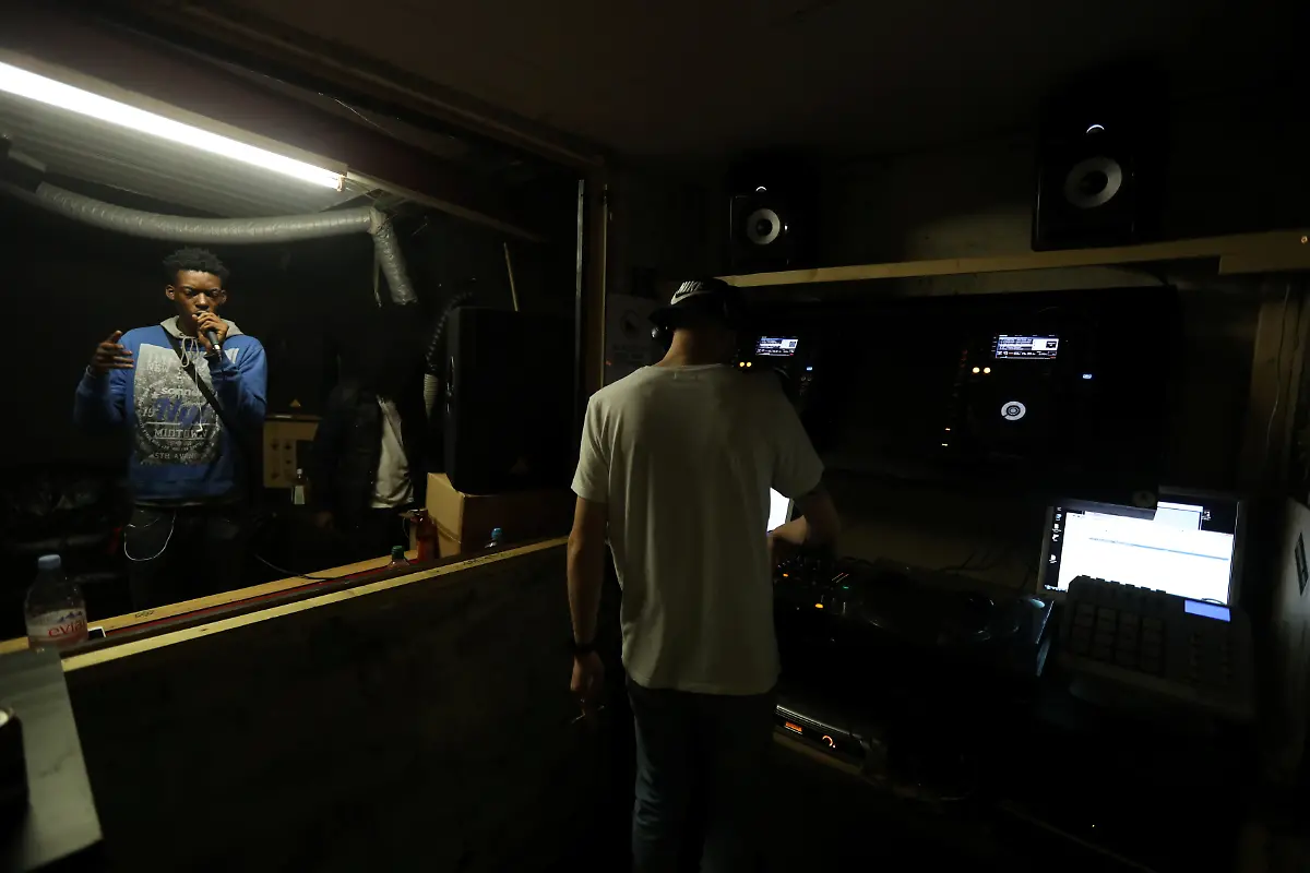 64e147ca8e2c18fc6f8c0acbefbc26eb