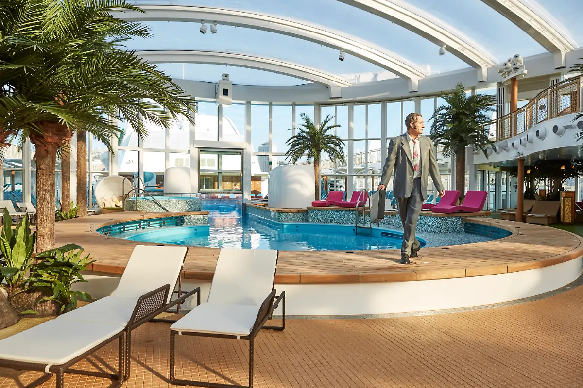 AIDAperla-Beachclub-Figur