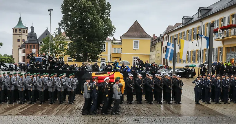 26d78cf409bfa59280b47df733d17ebd