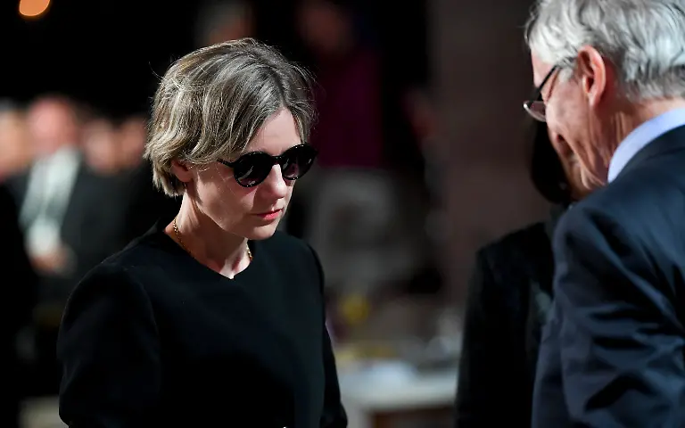 93f27aee8a148e18b08a4a48d497c291