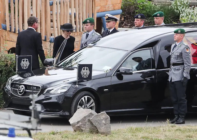 78190a46bef230cd6d8222d921005ba1