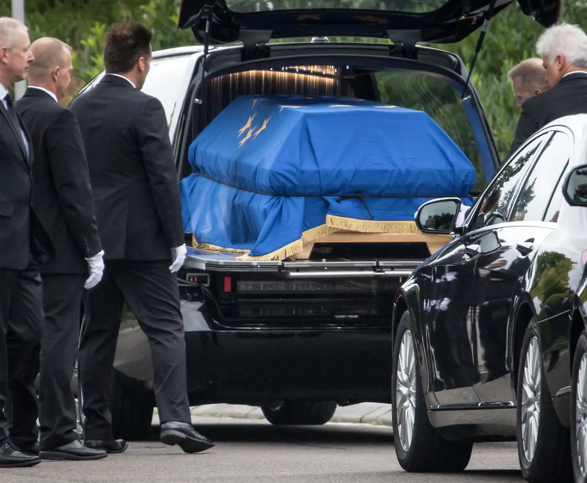 d07a195757e710c257bb7c8aabc2447e