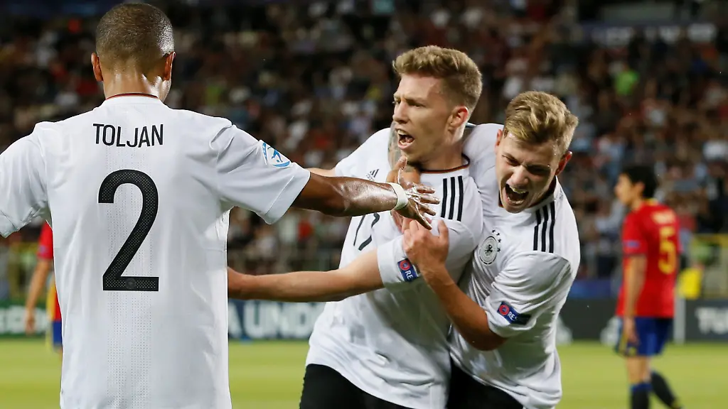 ac7dcd35078c218ad162fc24a2fe24c7