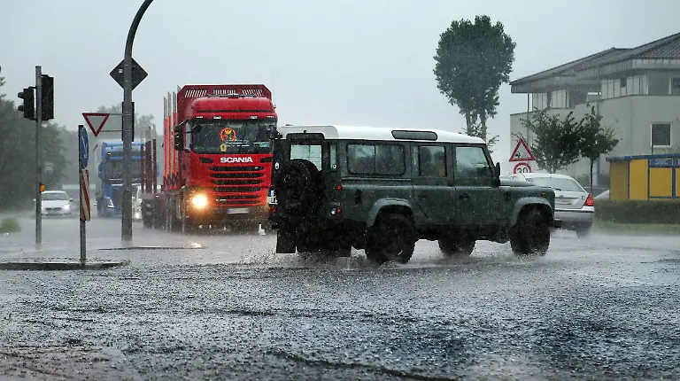 2e18f7e5436eef4932744ecde08ffb93