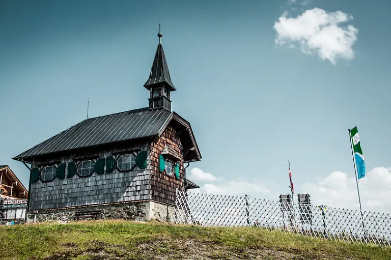 Elisabethkapelle-Elisabeth-Chapel-c-Felsch
