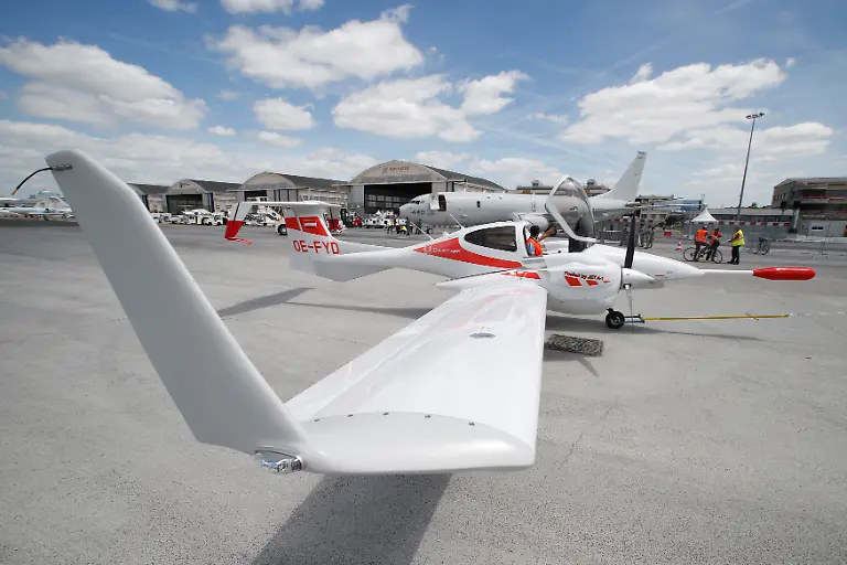 db651bb483487591ee06afe6982dede8