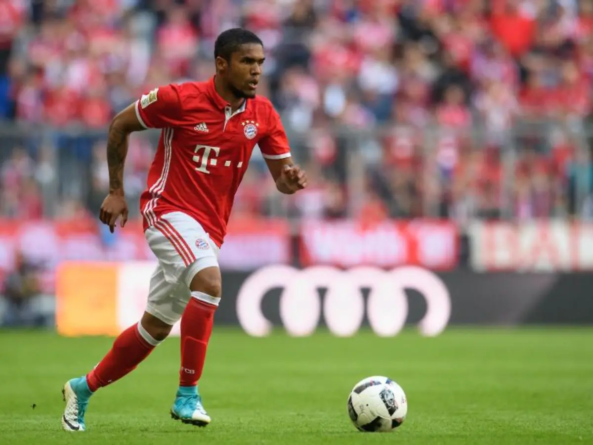 Douglas-Costa