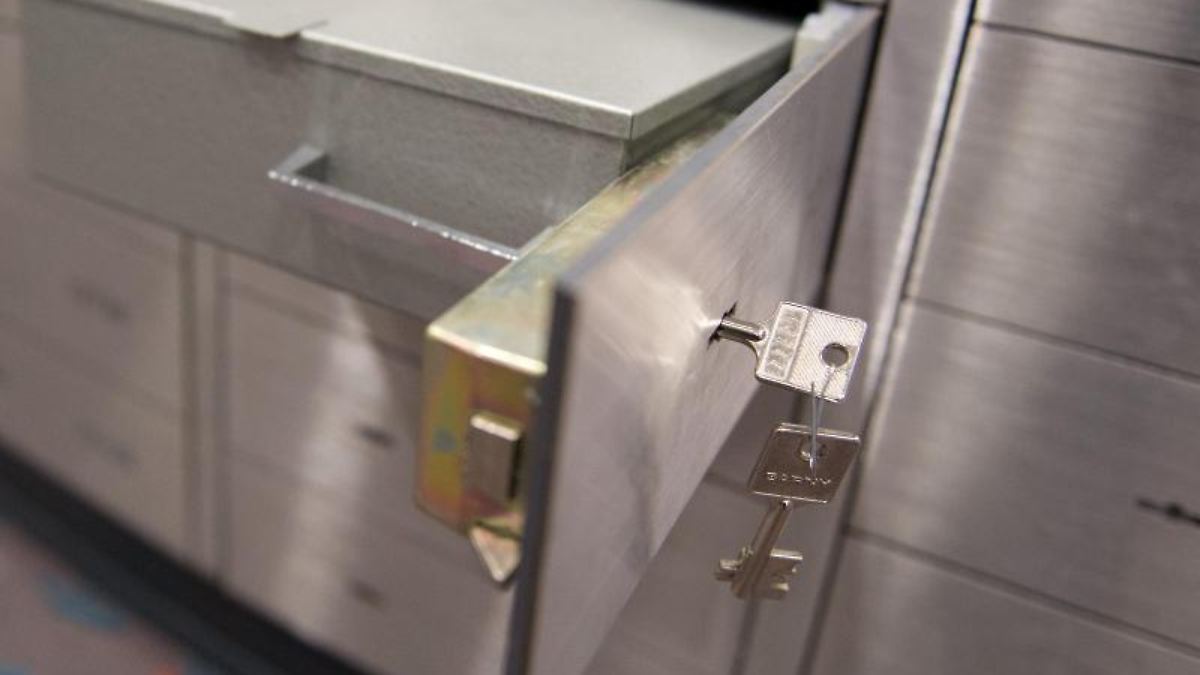 F-r-verunsicherte-Kunden-Schlie-fach-leerr-umen-Warum-das-oft-nicht-die-beste-Option-ist