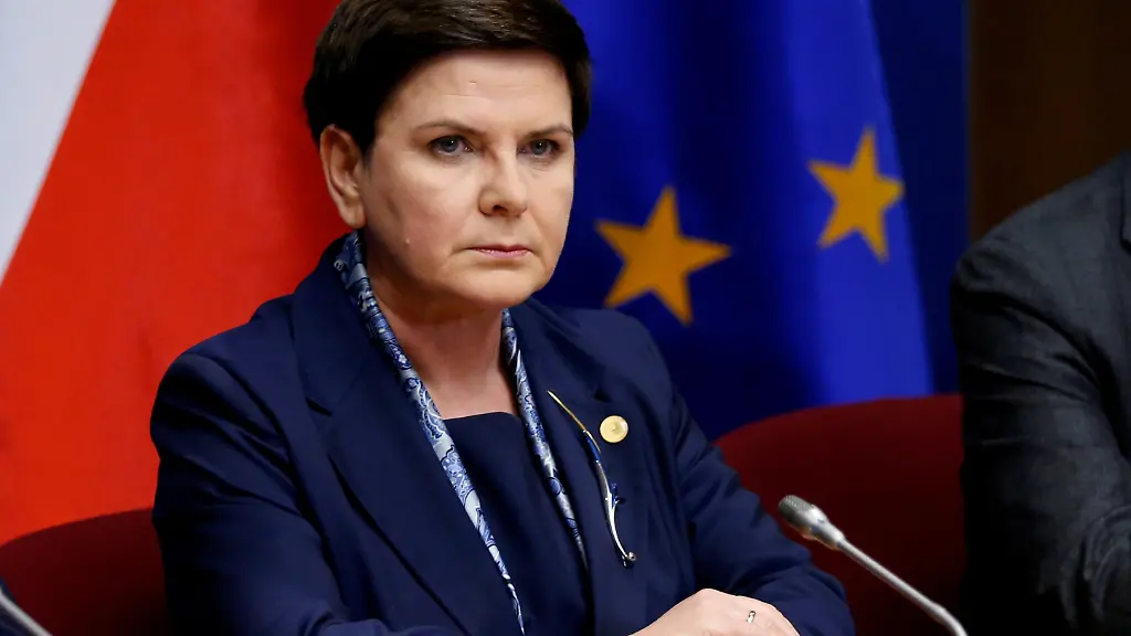 243d15d8683013d3952646d872d5c2ff