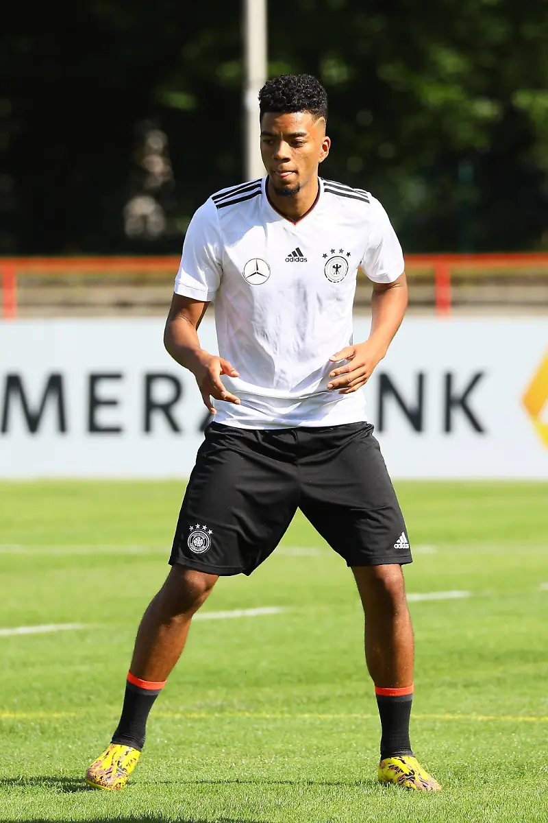 7e9f0adff65aa46ab88ca7e0474af7fc