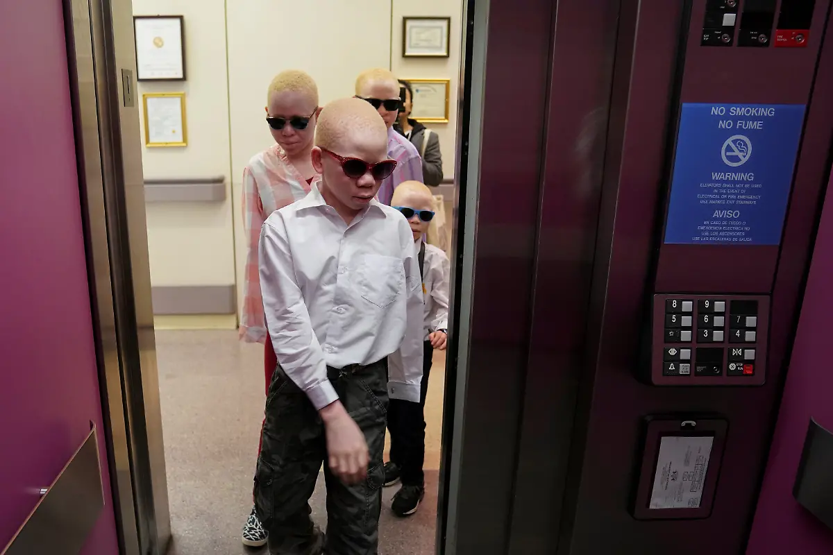 6770d6a3aa2c54a557b727424391f002