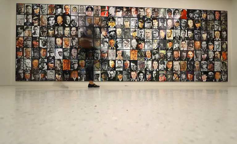 9b3efc714e172f69a983a4eebf80eca8