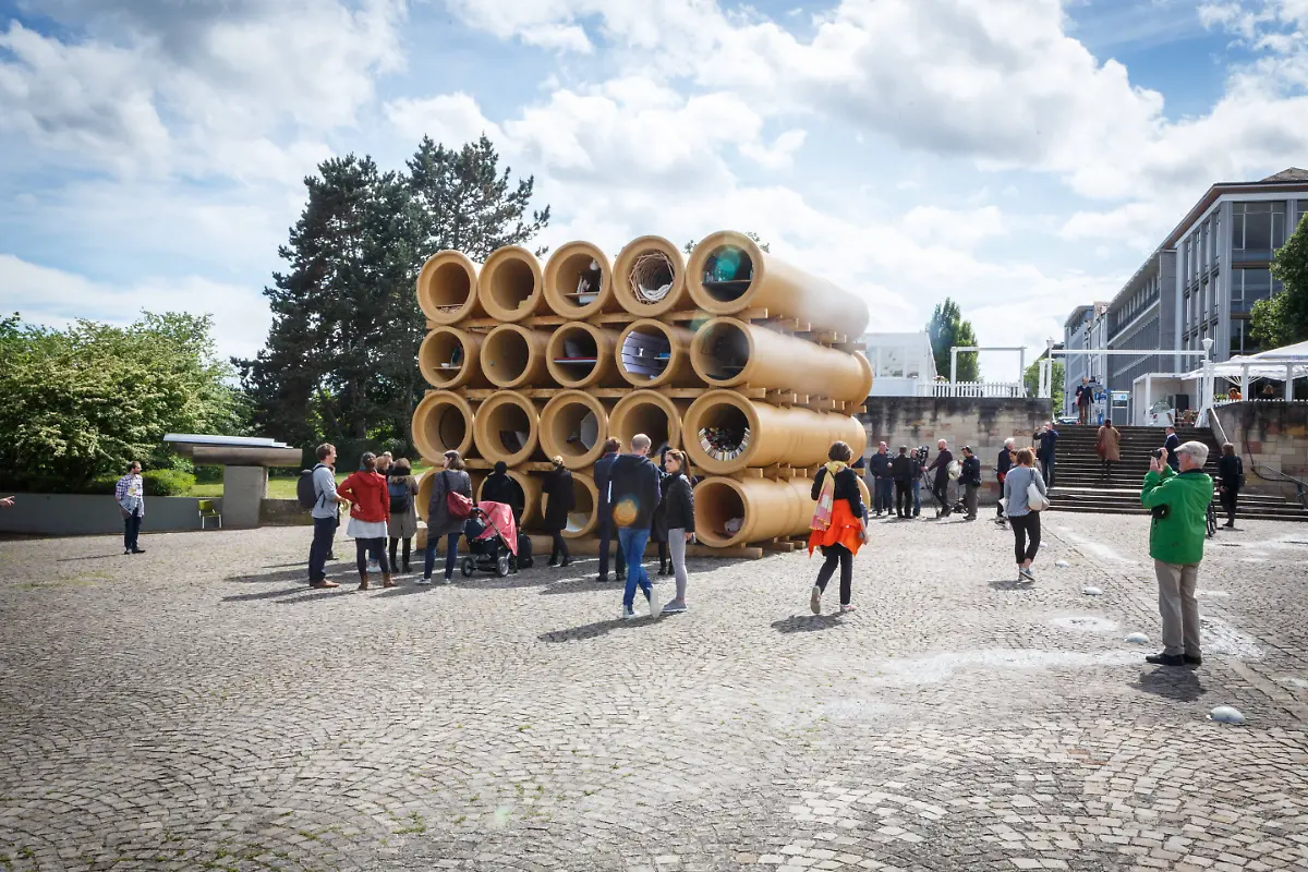 35701a102128511d66b68259aaa01c56