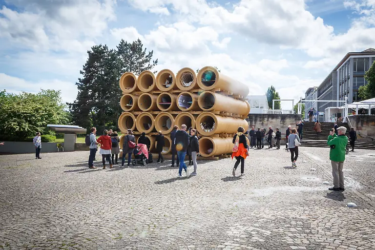 35701a102128511d66b68259aaa01c56