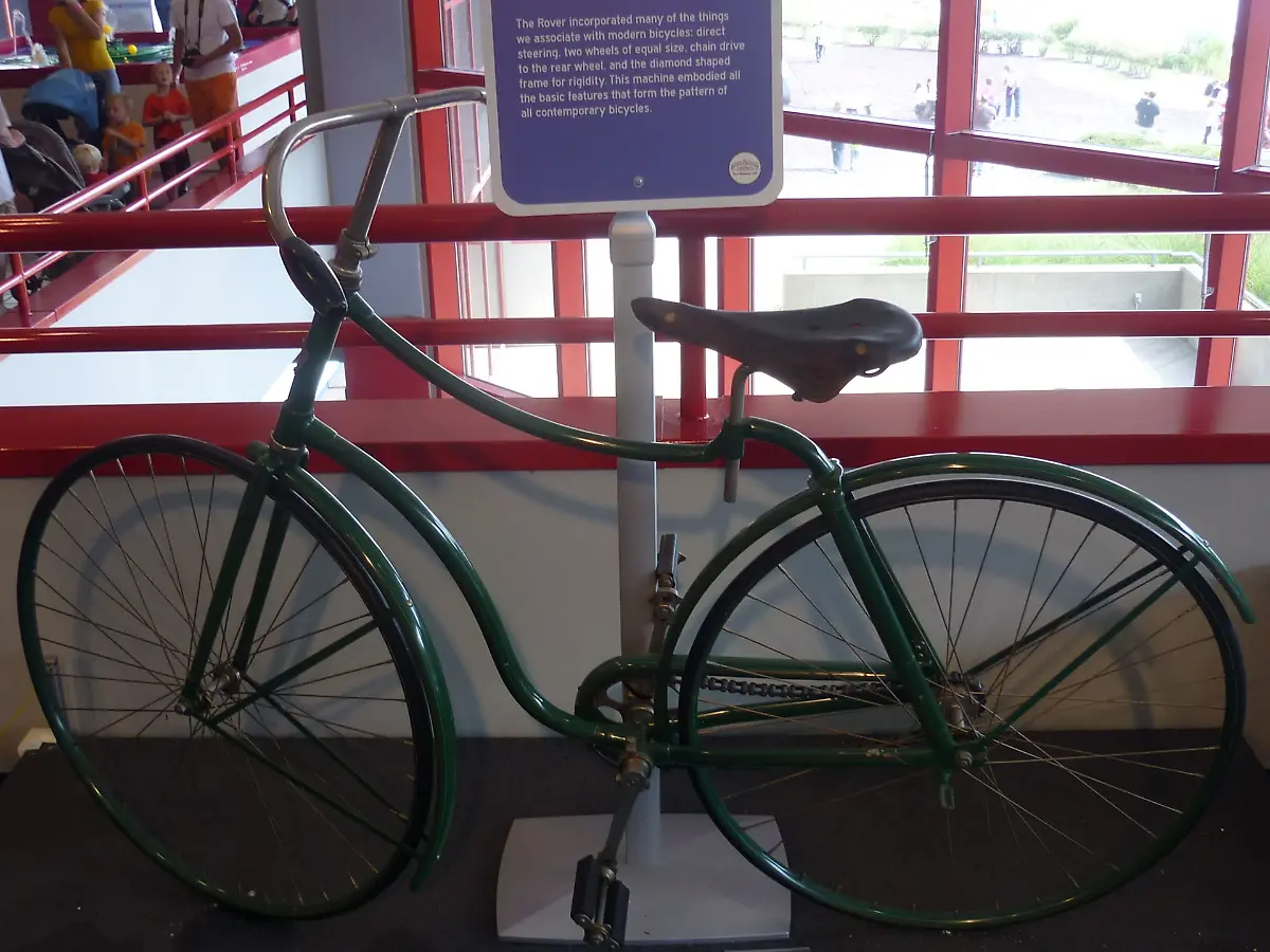 Carnegie-Science-Center-1886-Rover-Safety-Bicycle