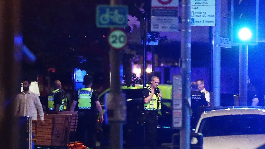 2f7eef8ac4f81811ef97c03e531911a9