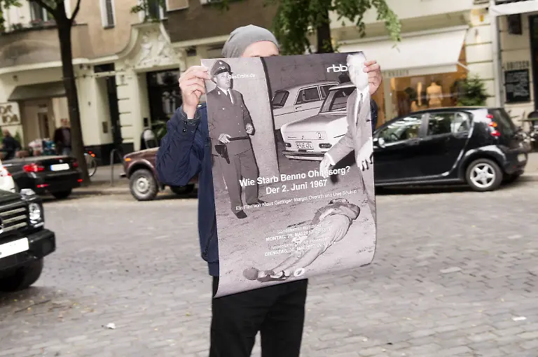 2ca928323fae57e1a5dea66aa7e0593d