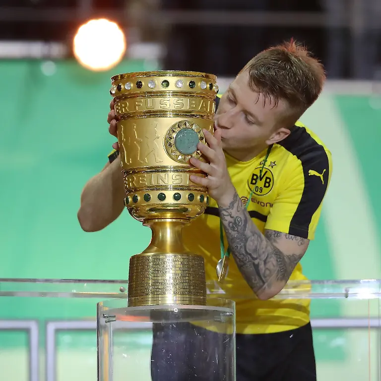 137a796090904c08632c52753cc50d28