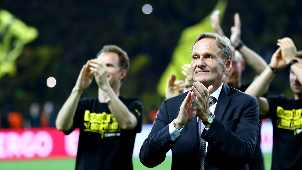 fdddfa25673b999ea77b7eb79746674e