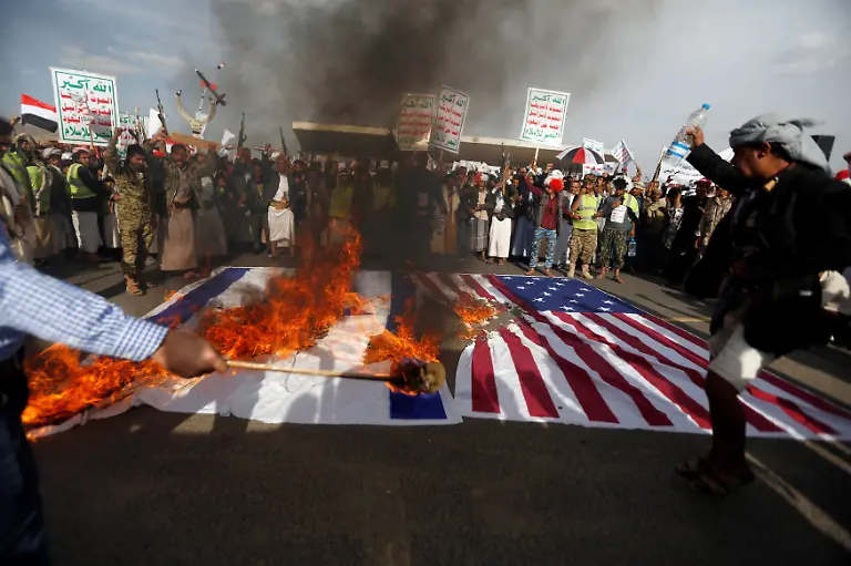 b61c934cefebee9fc05af7d99785e7bd