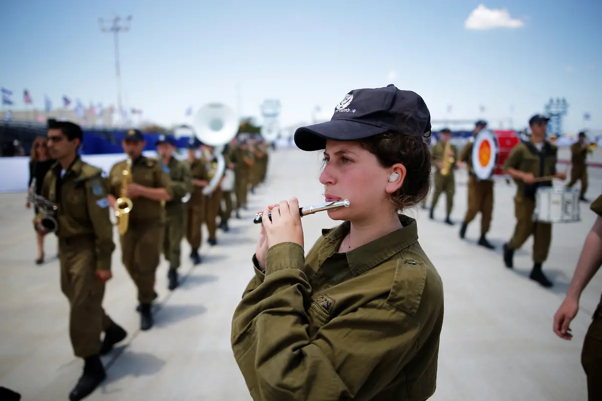 e5b07395f02ef07a80b41b20b2a1b8f3