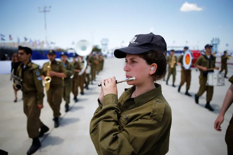 e5b07395f02ef07a80b41b20b2a1b8f3