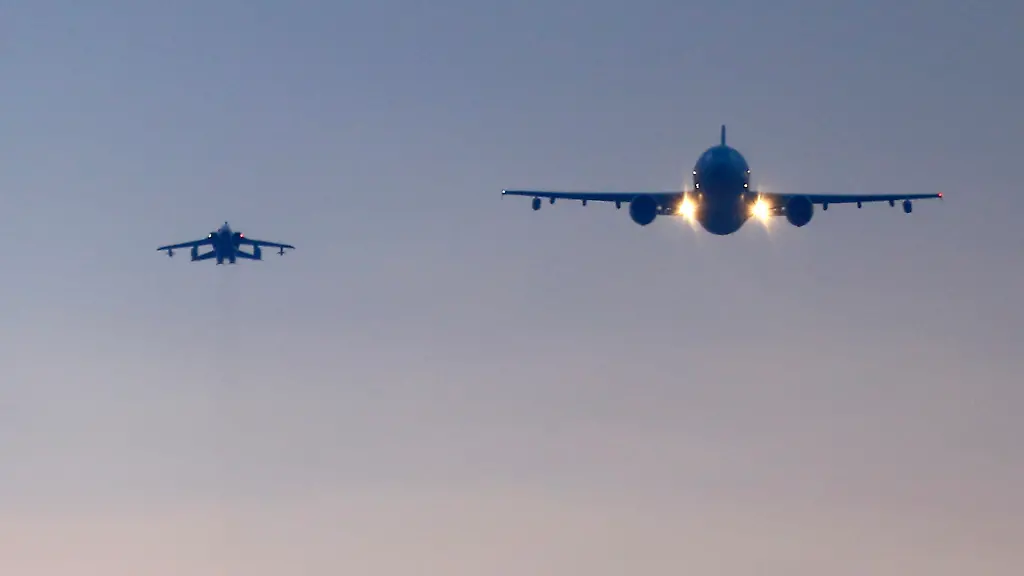 11736cf0942f0f3d81bb9fc563a56ac3