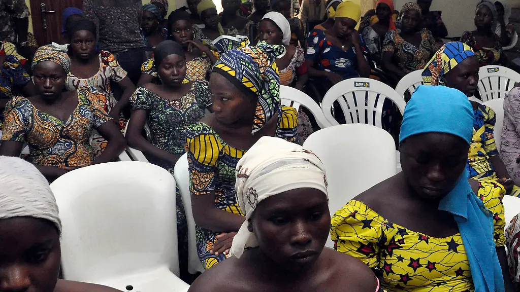 18af380643eb0918e69f39f12cb9570c