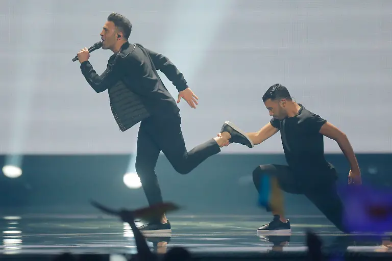 5e777517f327671893b10dac90a884d2