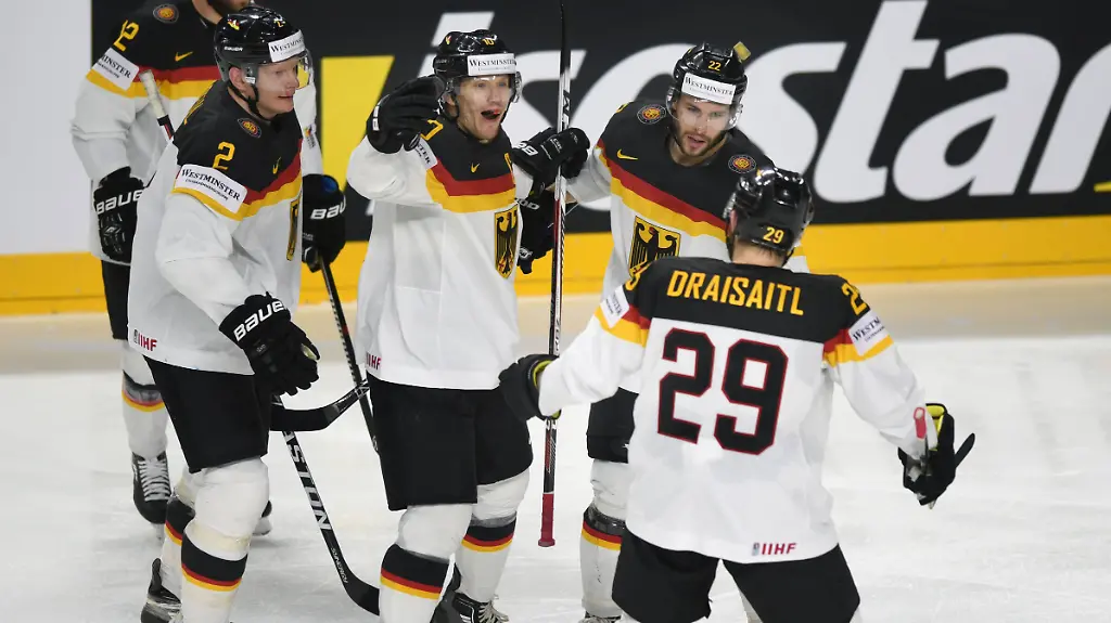 22f0654745b76fb4b4ae99f34348341f