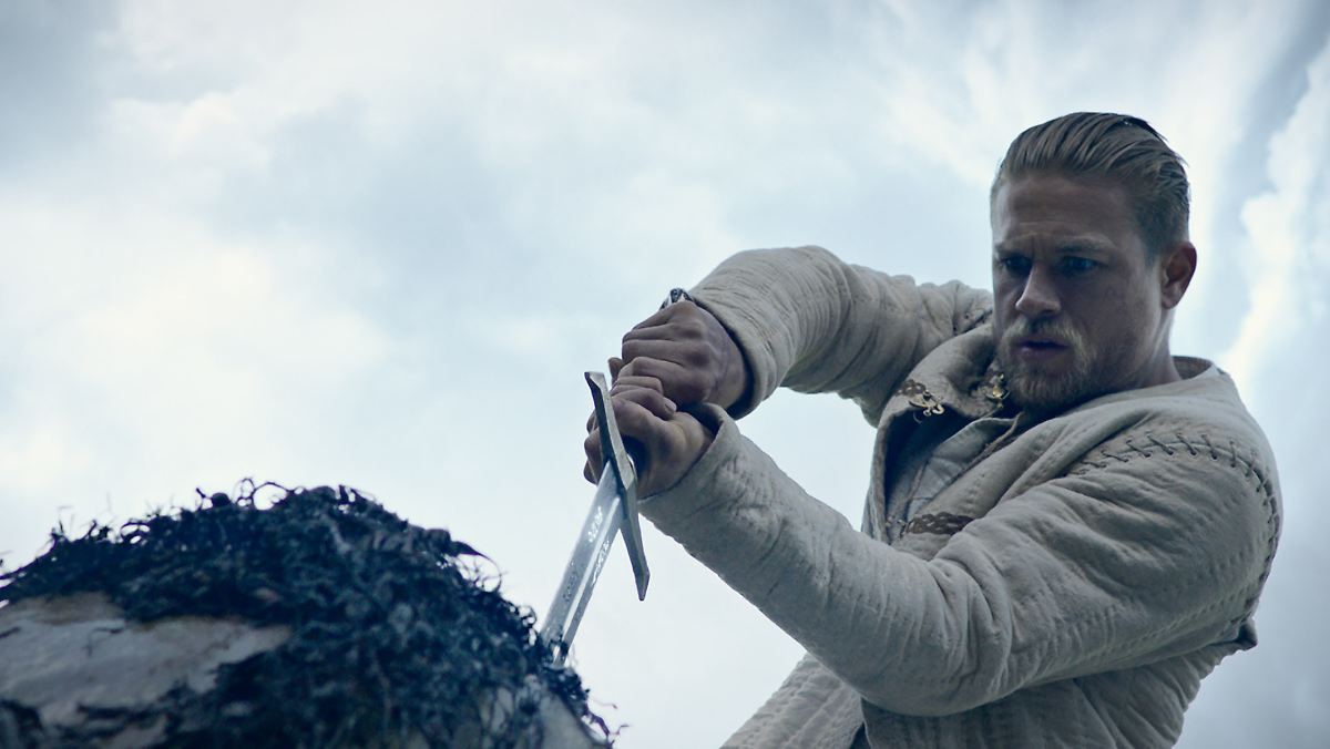 Königliche Prügelei: "King Arthur: Legend of the Sword" - ntv.de