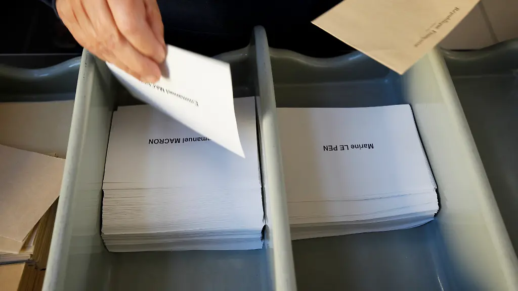 e6cb70b96aec43b25105ed1d51853222