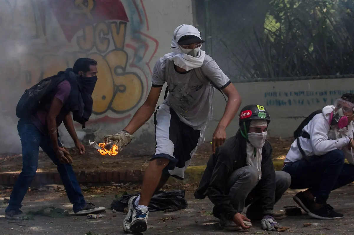 e4c4f3ef42d21882762091d7a4d1b384