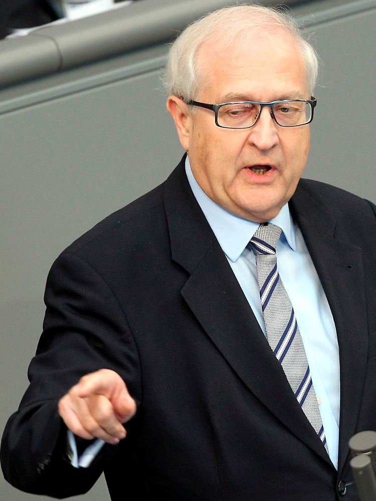 Rainer Brüderle will den Ausbau der regenerativen Energien beschleunigen.