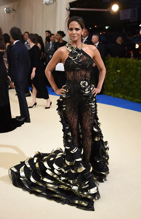 6397e5a4cd892d56568596f79652896b