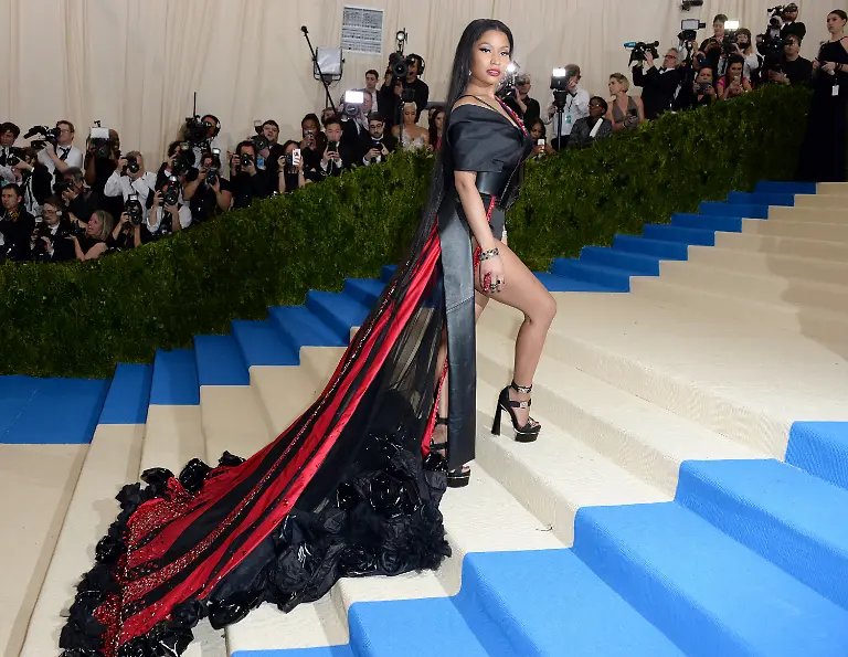 3247aafac8116a429f5e8d9d7830676b