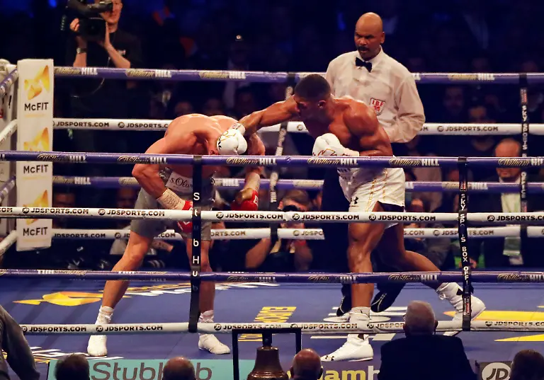 aa7e43f9b75e1cf87ffbc00d4d01a18f