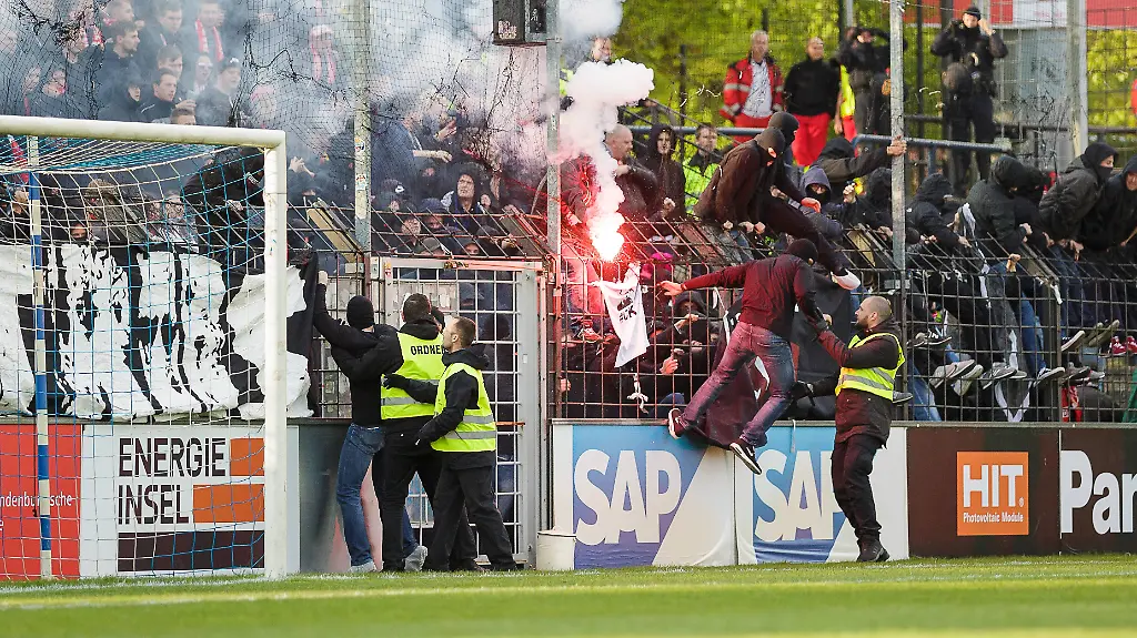 16dbee6e059eff6e1569dc3e502718ec