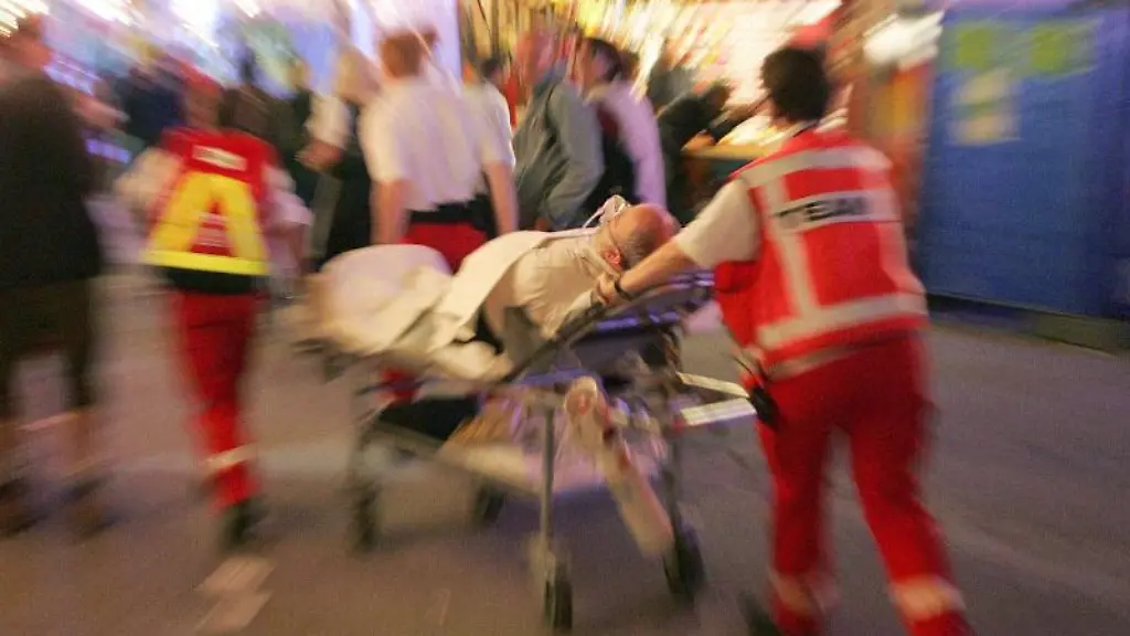 Rotes-Kreuz-Rettungskraefte