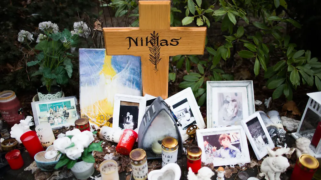 c9c2e2b5c8381e894fd1fbf9dff50968