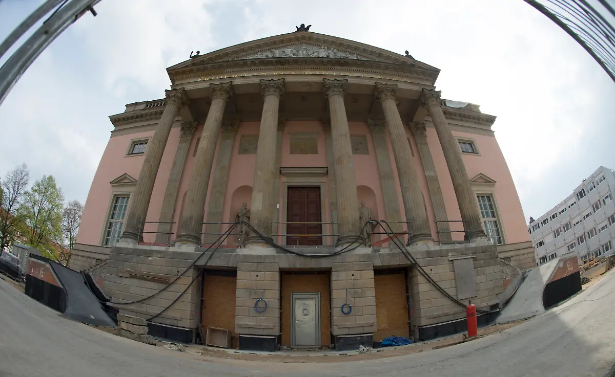 59b0e3e7e1cfc2e628123ad740748f18